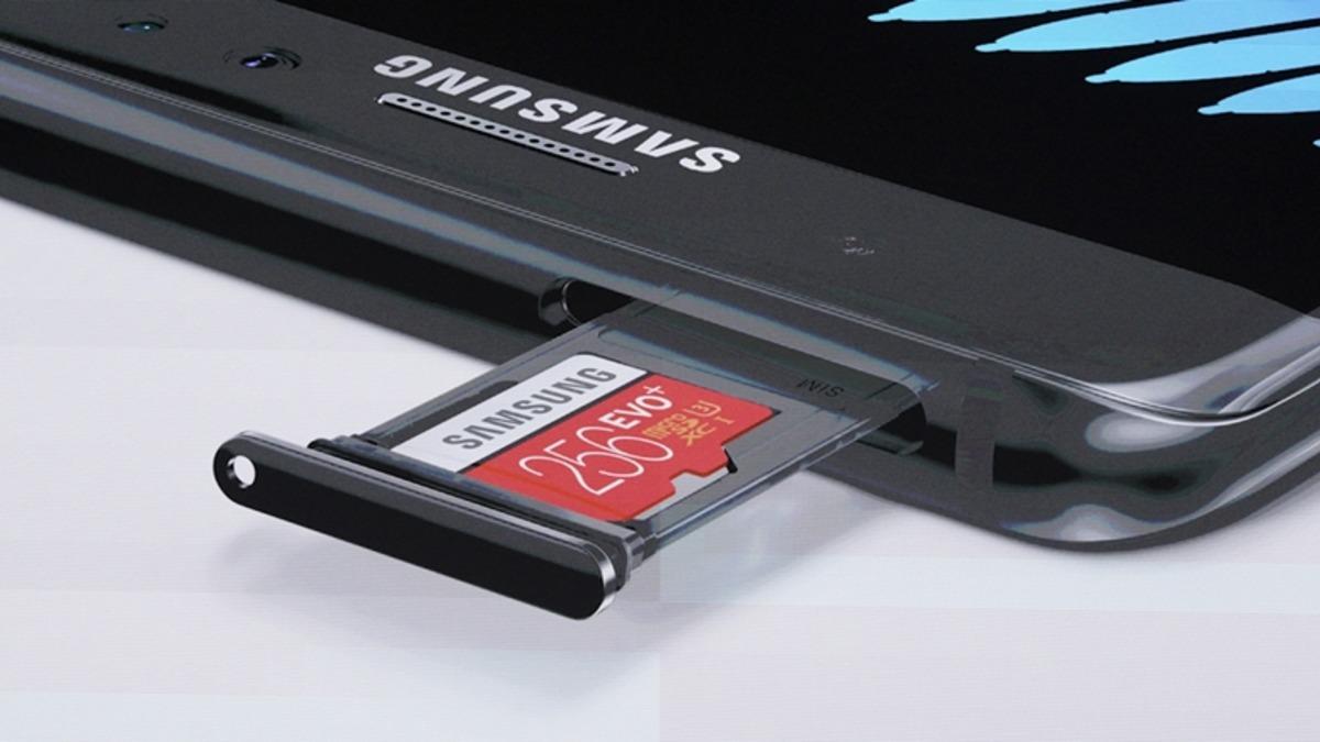 Telefonundaki ’Hafıza Dolu’ Uyarısından Bıkanlar İçin En İyi 5 Hafıza Kartı Seçeneği!