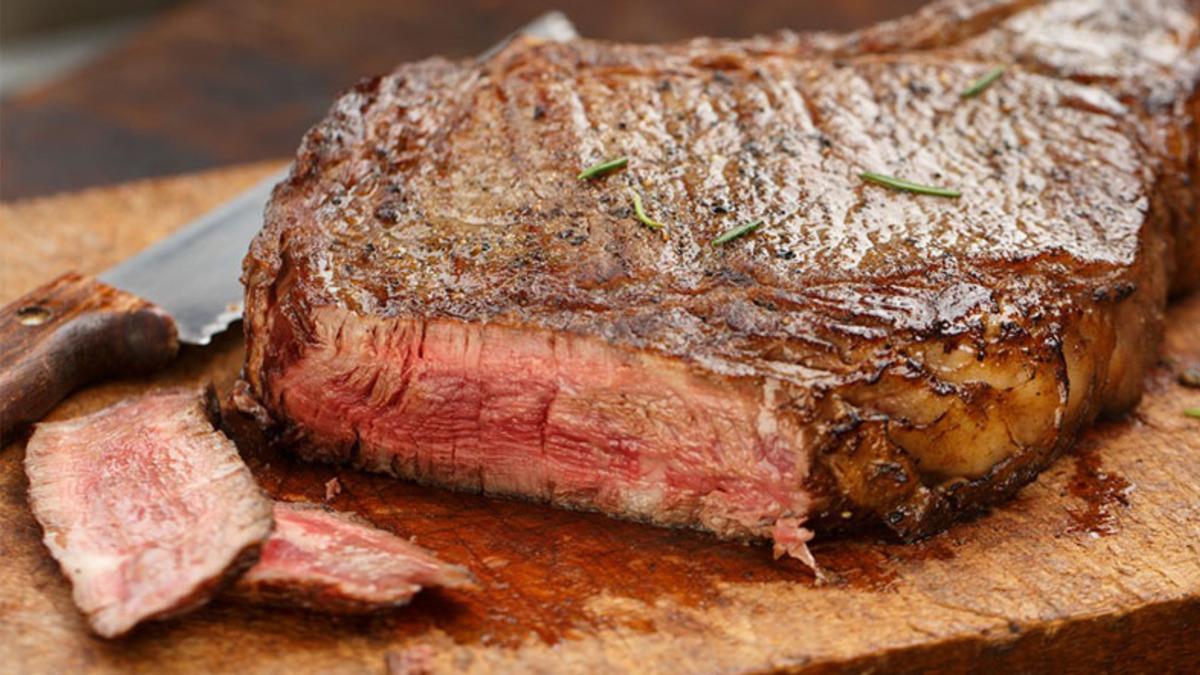 Hayatımız Boyunca Sadece Et Yeseydik Ne Olurdu? (Video)