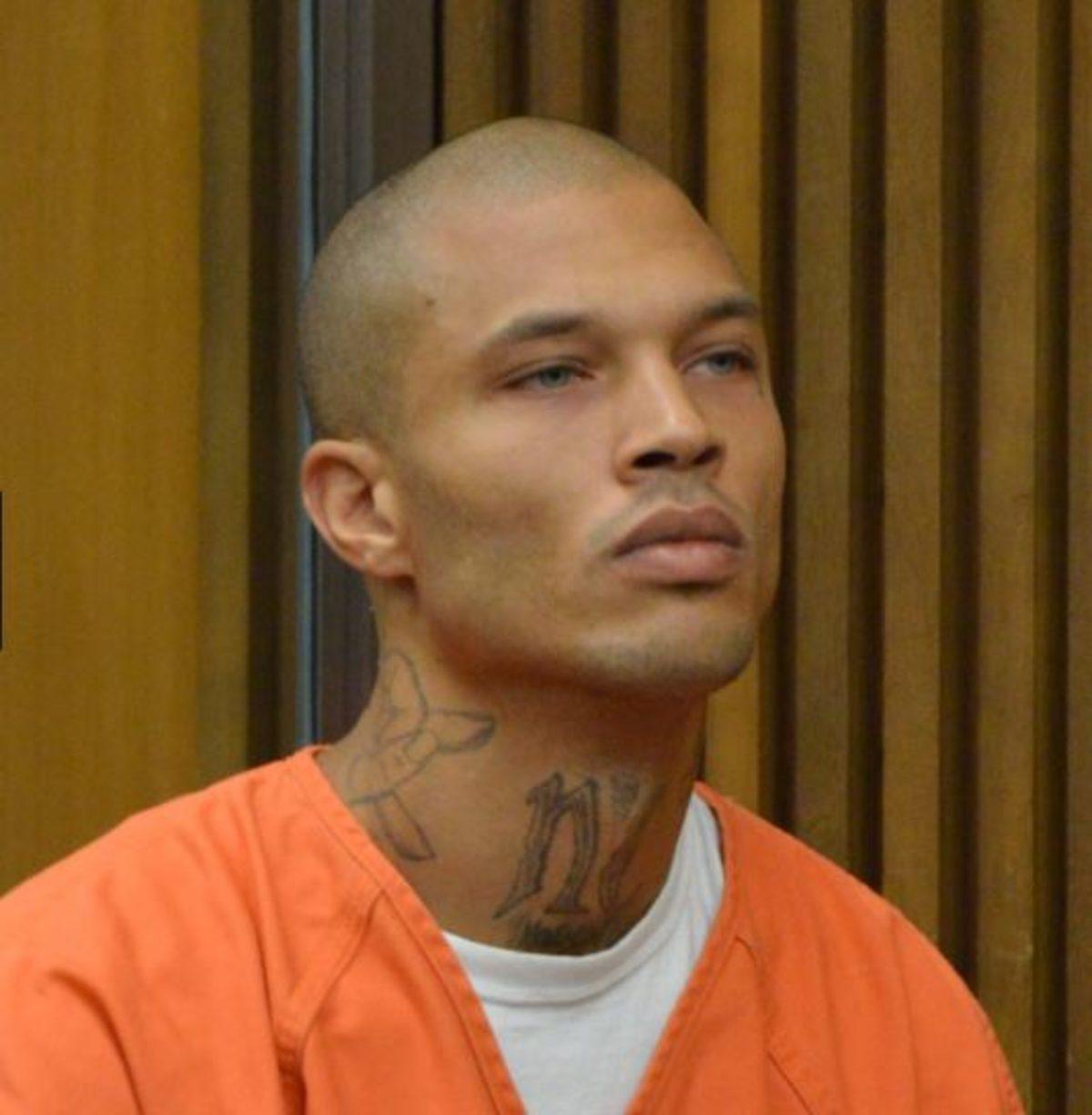 Çocuğunuzun Problemli Bir Geleceğe Sahip Olabileceğini Gösteren 7 Davranış