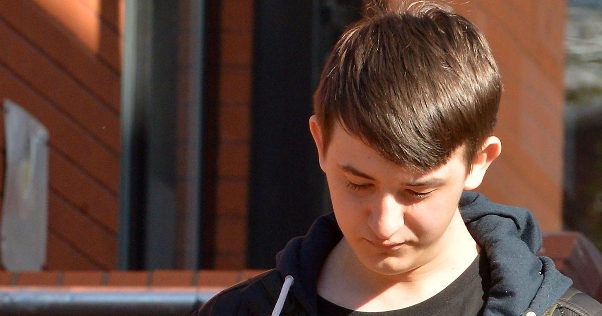 15 Yaşındayken CIA ve FBI’ı Parmağında Oynatıp Her İki Teşkilatı da Hackleyen Genç