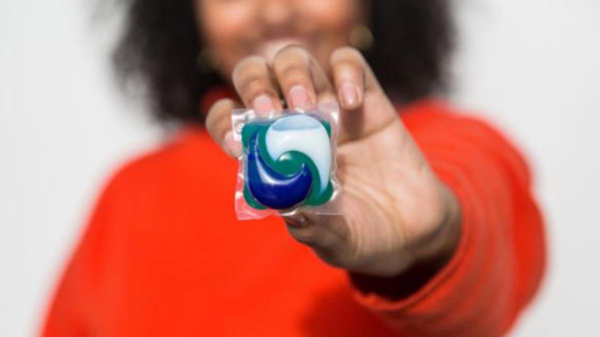 Ünlü Deterjan Markası CEO’su Deterjan Yeme Çılgınlığının Son Bulmasını İstedi