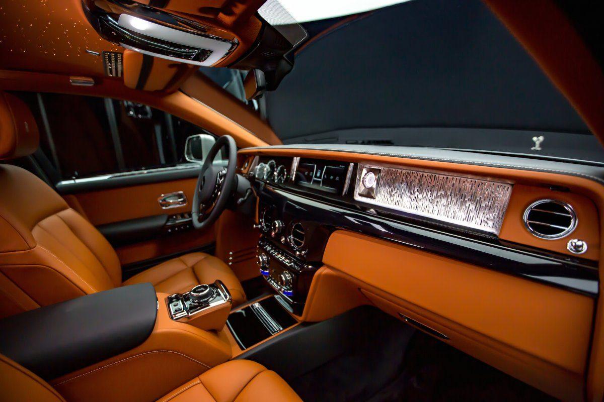 İç Dizaynı İçin ’Abartı’ Kelimesinin Az Kalacağı, Ultra Lüks 7 Araba!