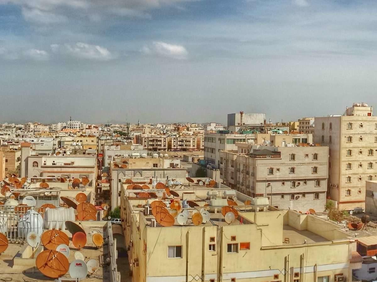 Suudi Arabistan’da İnşa Edilen 1 Kilometre Uzunluğundaki Dünyanın En Yüksek Gökdeleni, Bittiğinde Nasıl Görünecek?