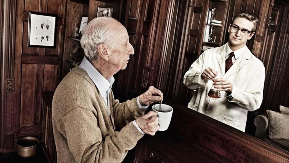 Aynada Kendinize Bakarken Aslında Geçmişinizi Görüyorsunuz