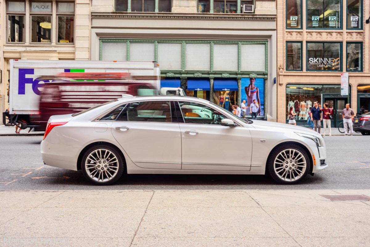 Tesla’dan Daha Çok Sevilen 14 Lüks Otomobil Markası