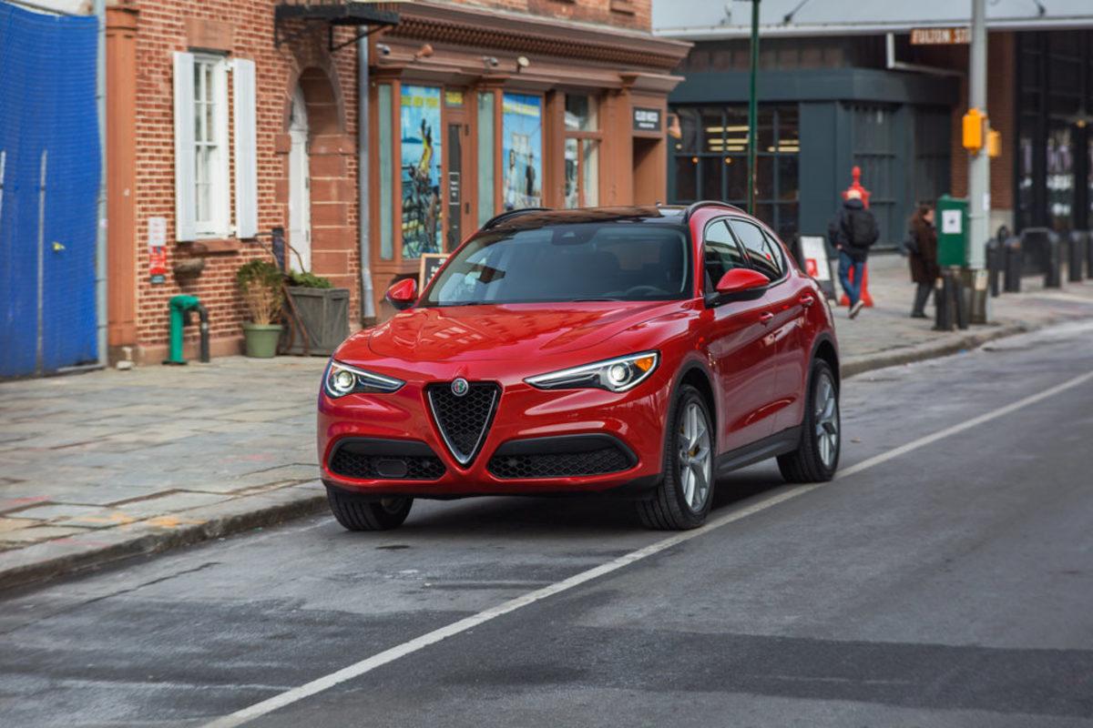 Tesla’dan Daha Çok Sevilen 14 Lüks Otomobil Markası