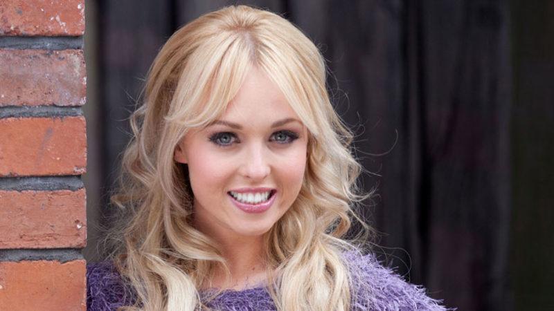 iCloud Hesabı Hacklenen Bir Ünlü Oyuncunun Daha Uygunsuz Görüntüleri Sızdırıldı