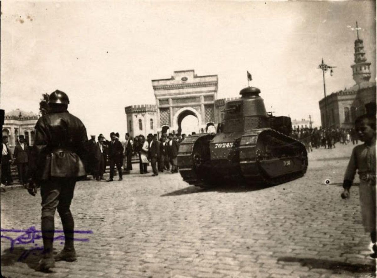 İstanbul’un Daha Önce Hiç Görmediğiniz 47 Fotoğrafı (1920’ler)