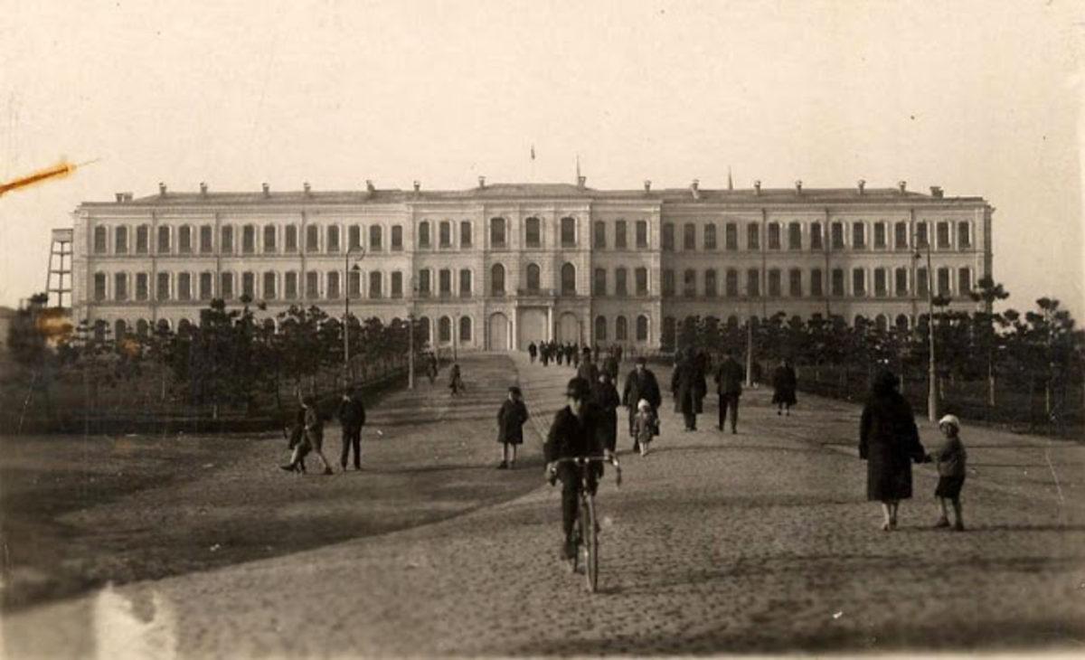 İstanbul’un Daha Önce Hiç Görmediğiniz 47 Fotoğrafı (1920’ler)