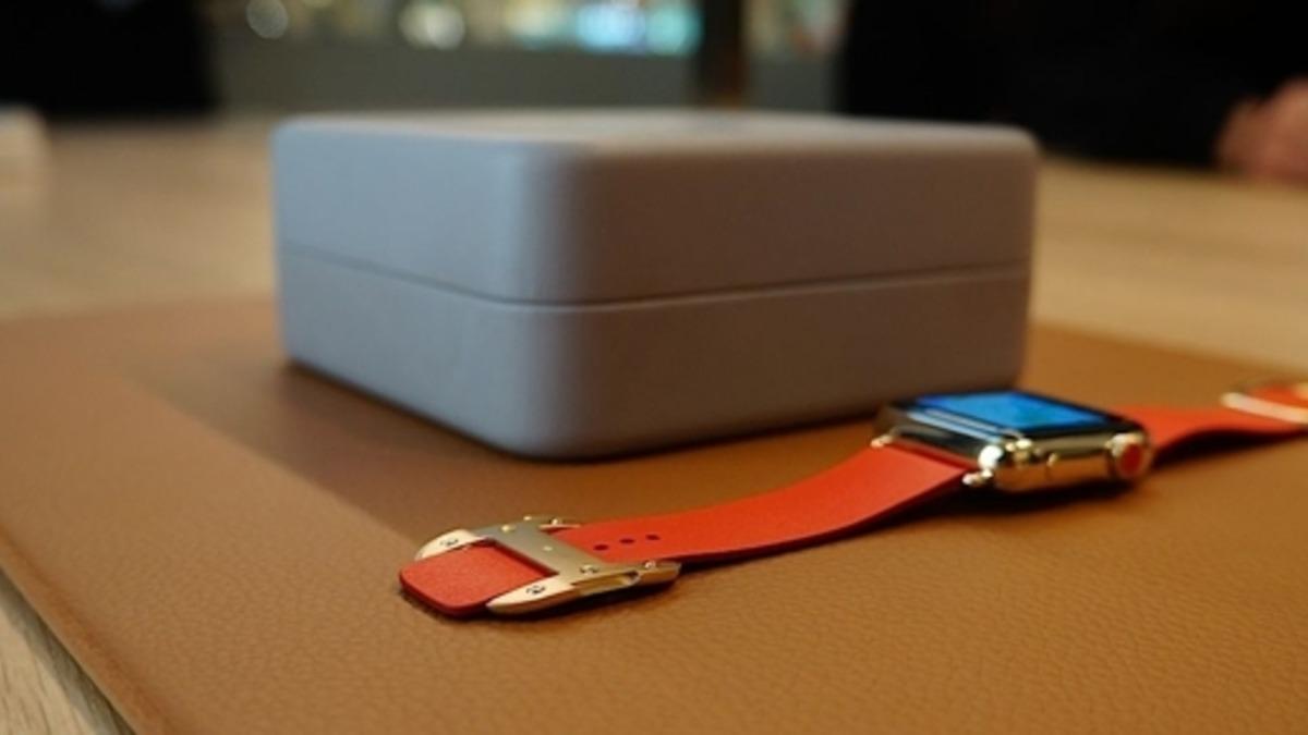 Apple, 2014 Samsung Akıllı Saat Satışını 1 Günde Yakaladı