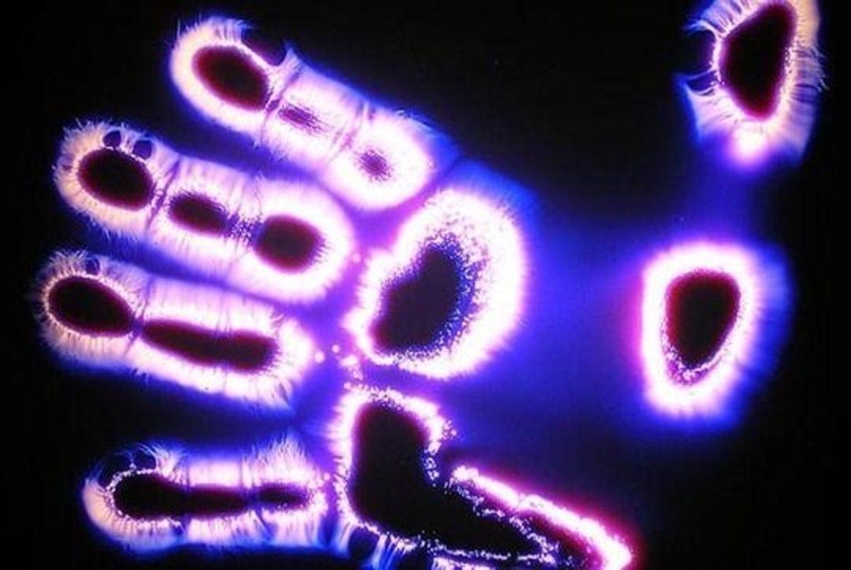 Ruhun Fotoğrafını Çektiğini İddia Eden Sistem: Kirlian Fotoğrafçılığı