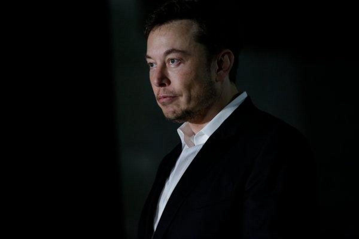 Elon Musk Instagram Hesabını Neden Sildiğini Açıkladı