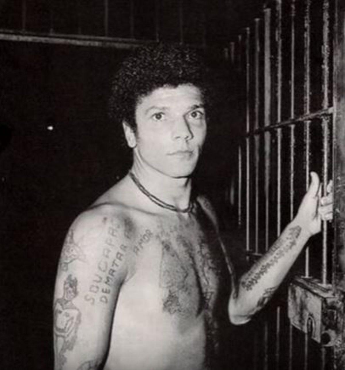 71 Kişiyi Öldürmesine Rağmen Şu An Sokaklarda Gezen ‘Dexter’ Lakaplı Gerçek Seri Katil