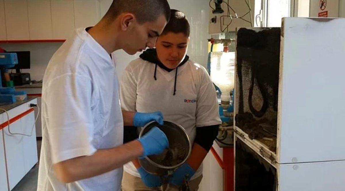 TÜBİTAK’ın Projeleriyle İlgilenmediği İki Lise Öğrencisi Harvard’a Davet Edildi!