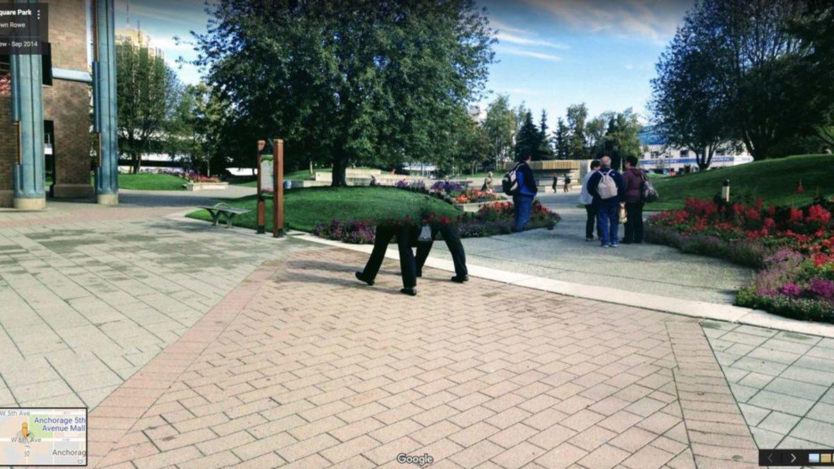 Google Sokak Görünümü’nde Yakalanan En Çılgın 20 Görüntü