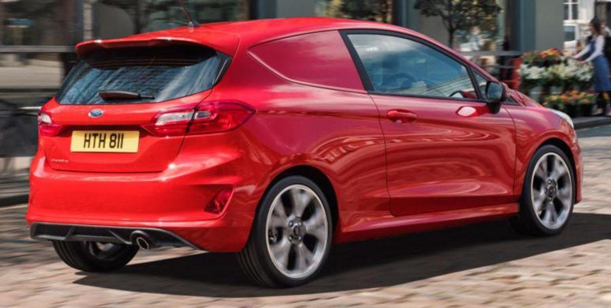 Ticaretin Yeni ’Yakışıklısı’ 2018 Ford Fiesta Van Tanıtıldı!