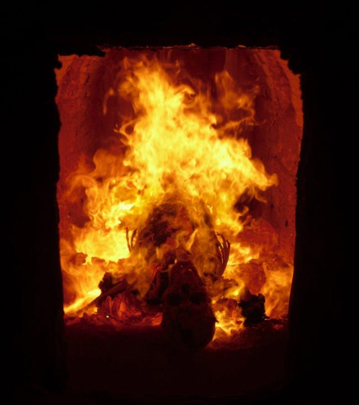 Ölü Bedenlerin Yakılma İşlemi Olan Kremasyon Sırasında Neler Oluyor?