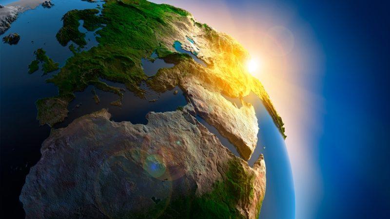 Dünya Tamamen Ters Yönde Dönseydi Ne Olurdu? (Sonuçlar Çok İlginç)