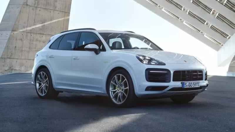 Porsche’nin Yeni Harikası 2019 Cayenne E-Hybrid’in Fiyatı Belli Oldu!