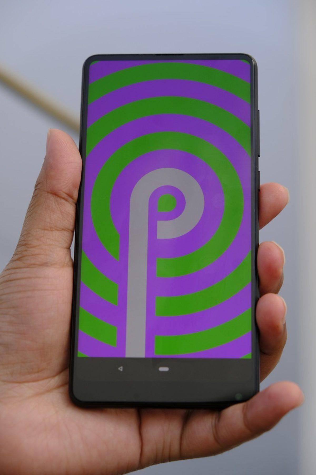 Android P Yüklenen Xiaomi Mi Mix 2S Nasıl Görünüyor? (Xiaomiciler Stok Android İstiyor)