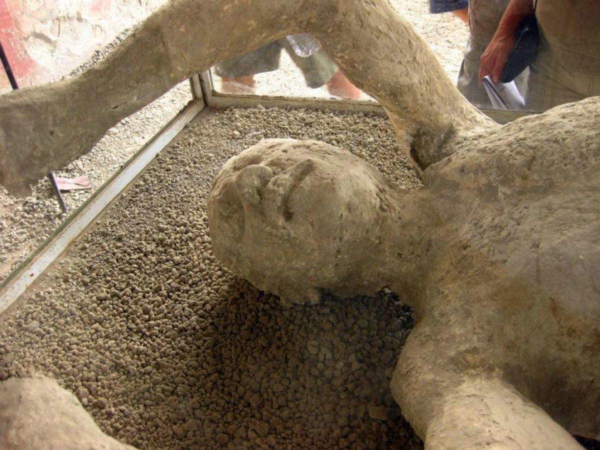 Pompeii Felaketinden Arda Kalan, Baktıkça Düşündüren Acı Verici 14 Fotoğraf!