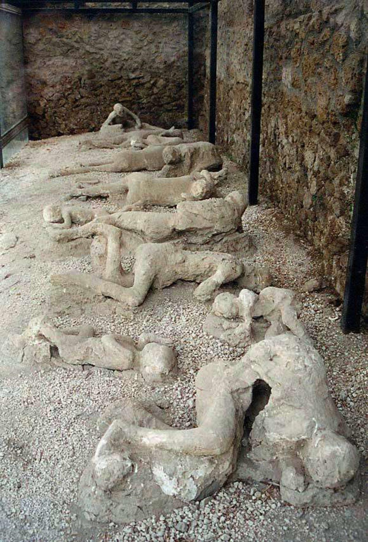 Pompeii Felaketinden Arda Kalan, Baktıkça Düşündüren Acı Verici 14 Fotoğraf!