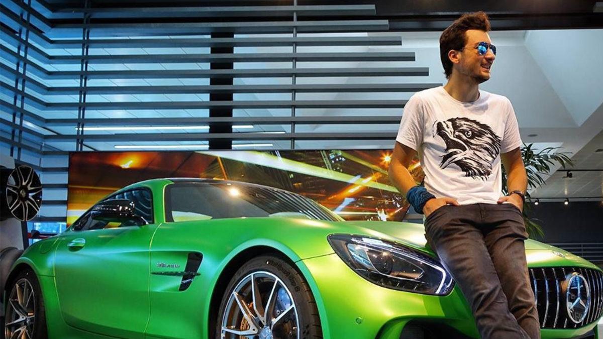 Ünlü YouTuber, Kaçakçılık Suçundan Gözaltına Alındı