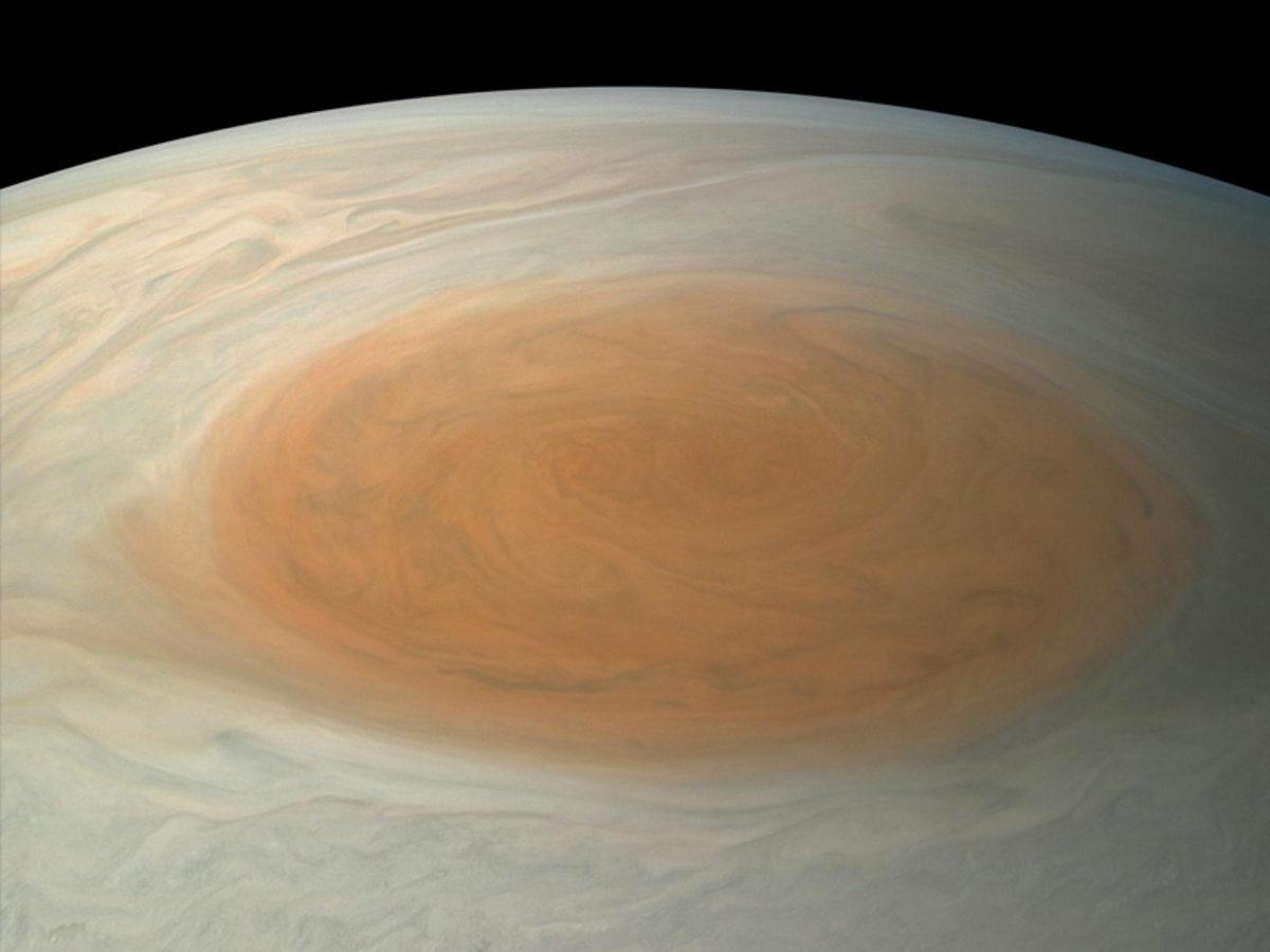 Devasa Bir Gaz Küresi Olan Jüpiter’in Yüzeyinde Adım Atabilir miyiz?