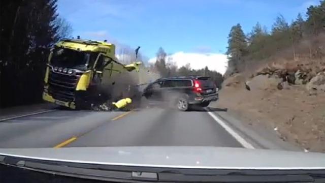 Sağlam Araba Deyince Neden Akıllara Volvo’nun Geldiğini Kanıtlayan Ölümcül Kaza