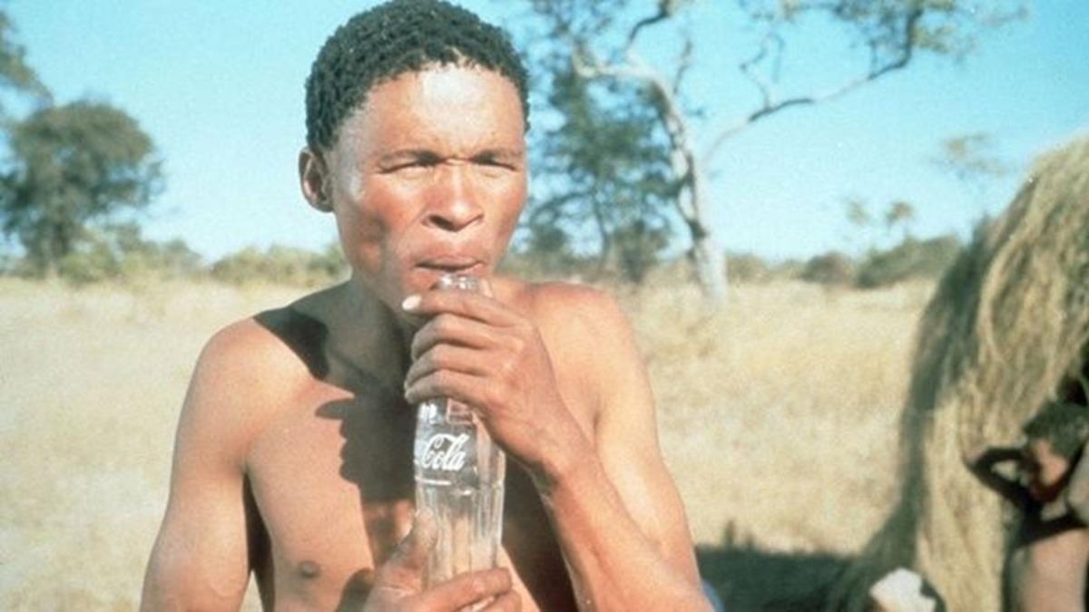 Teknolojiyle İlk Kez Karşılaşan İlkel Kabilelerin Yaşadığı Büyük Şok: Kargo Kültü