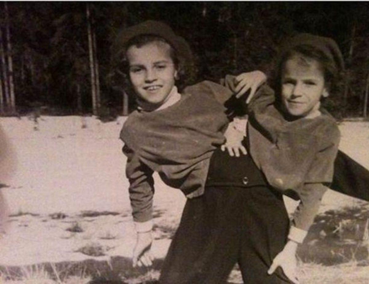 Bilim Adı Altında Birçok İşkenceye Maruz Bırakılmış Yapışık İkizlerin Yürek Burkan Hikayesi