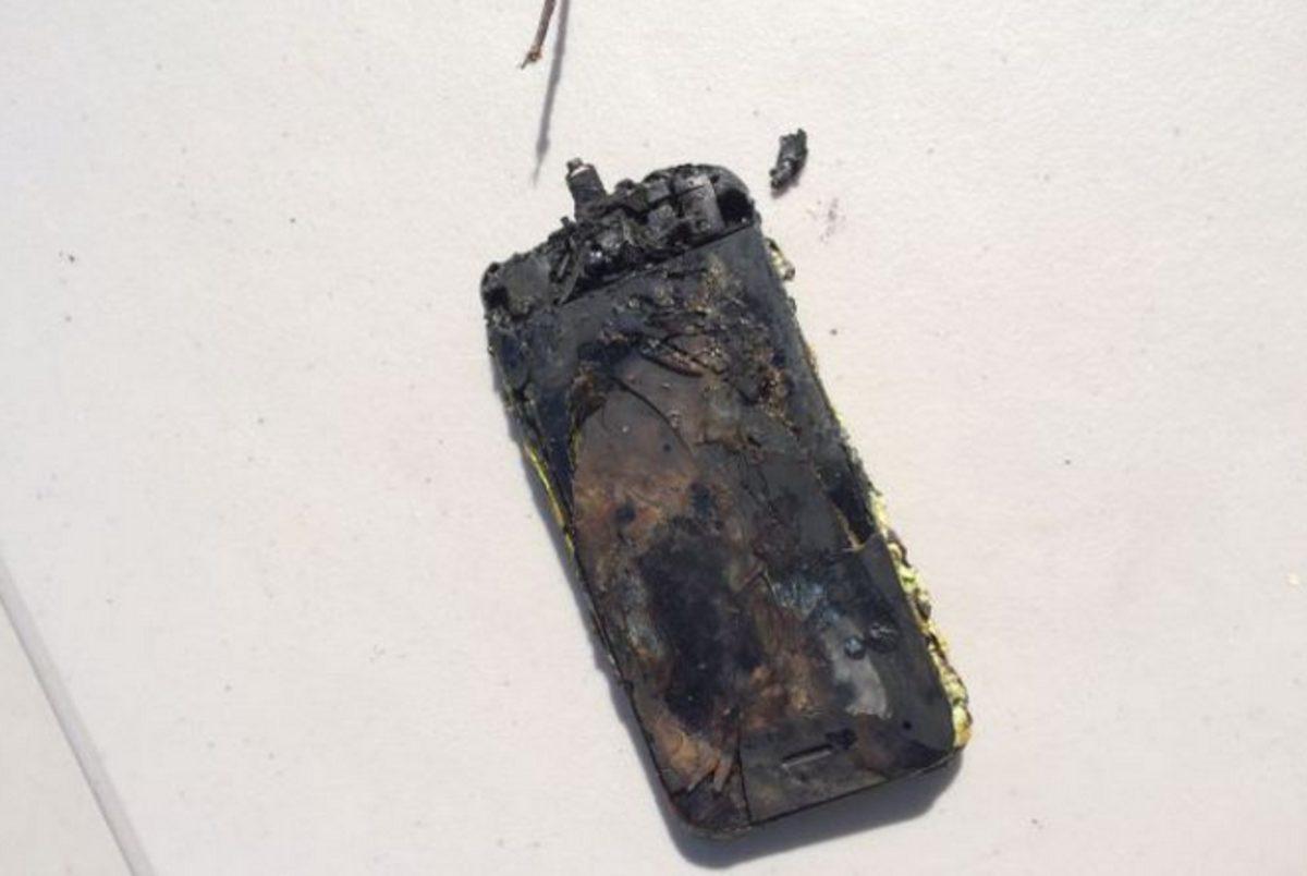 iPhone’un Patlamasıyla Odada Çıkan Yangının Sonu Kötü Oldu