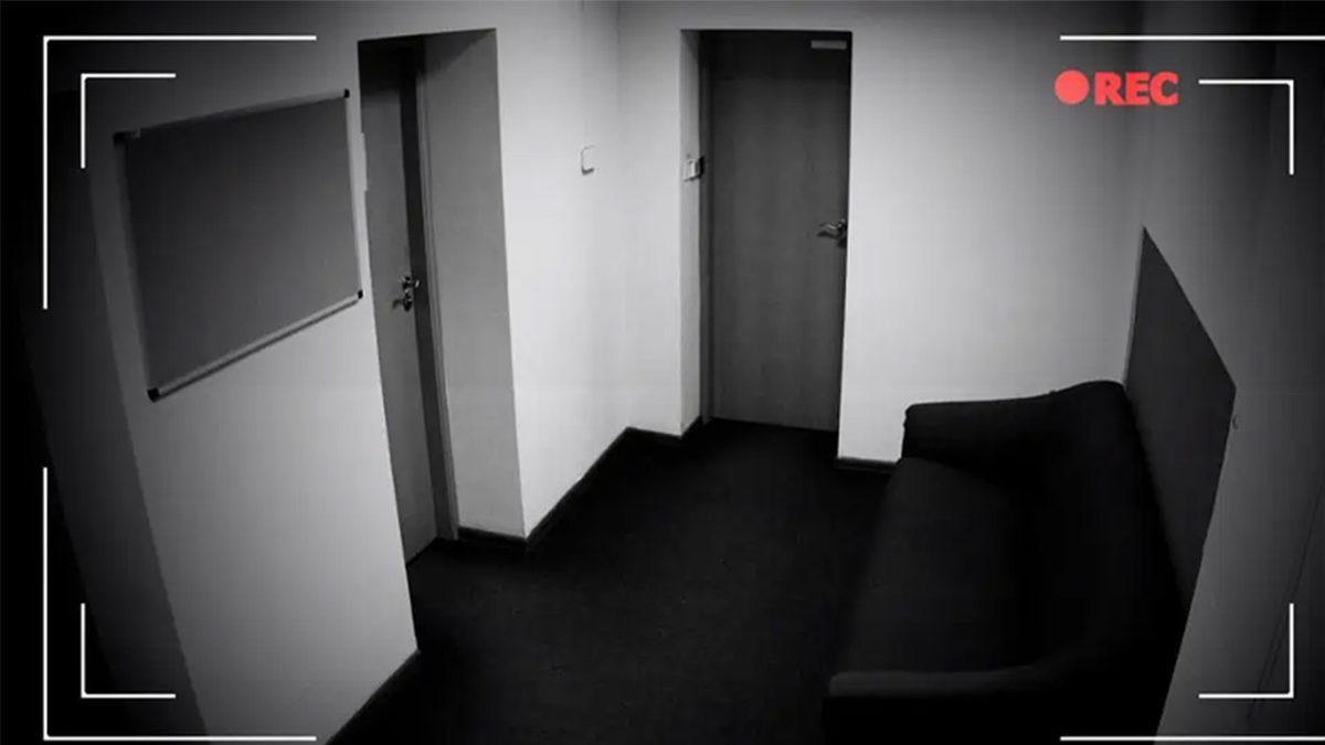 Otel Odaları ve Günlük Kiralık Daireler Gibi Yerlerdeki Gizli Kameraları En Kolay Şekilde Bulabileceğiniz Yollar