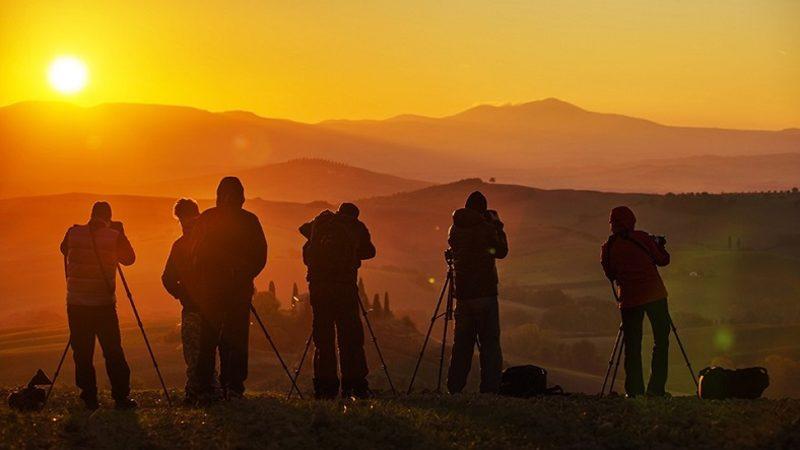 Profesyonel Videolar Çekmenize Olanak Tanıyacak Uygun Fiyatlı 5 Tripod Önerisi