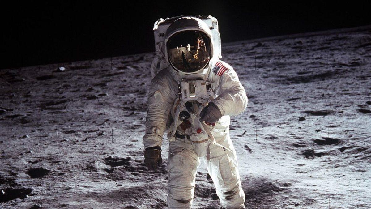 NASA’dan 11 Nefes Kesici Astronot Fotoğrafı