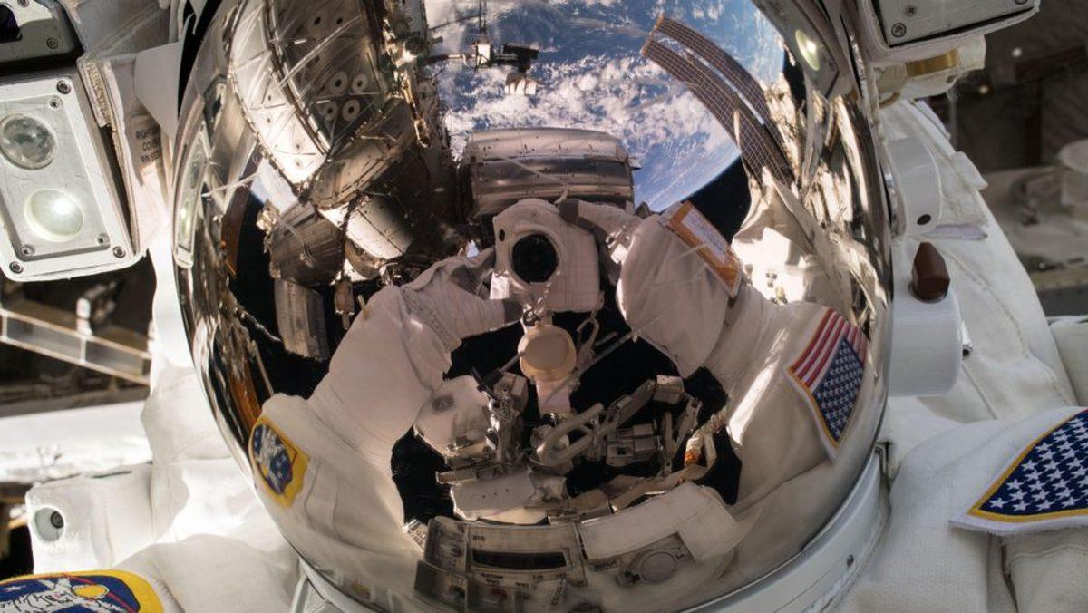 NASA’dan 11 Nefes Kesici Astronot Fotoğrafı