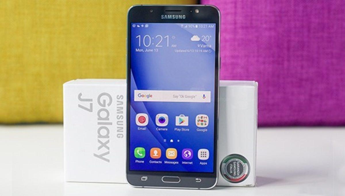 Samsung Galaxy J3 ve J7 (2017)’ler Android 8.1 Güncellemesini Almaya Hazırlanıyor
