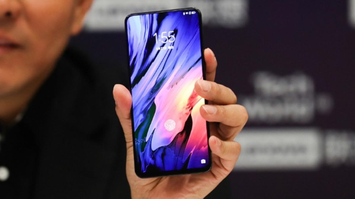 Lenovo Z5 Pro’nun Kızaklı Kameraya Sahip Olacağı Doğrulandı