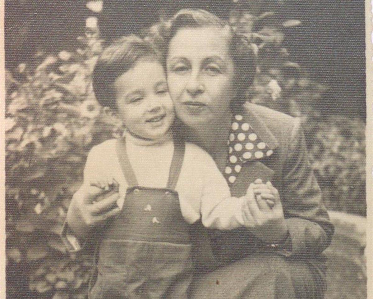 Türkiye’de Bilimin Gelişmesi İçin Hayatını Adayan Gerçek Bir Süper Kahraman: Remziye Hisar