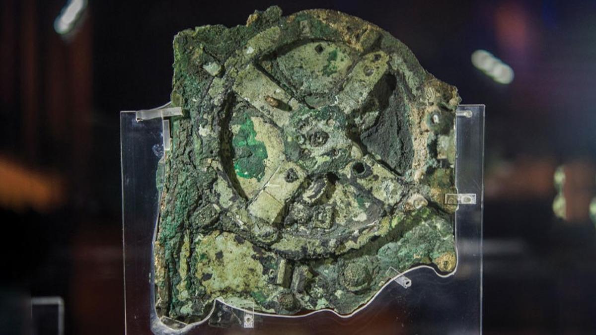 Çayı Kahveyi Koyun Gelin #6: Tam 120 Yıl Önce Akdeniz’de Bulunan ’Tarihin İlk Bilgisayarını’ Anlatıyoruz