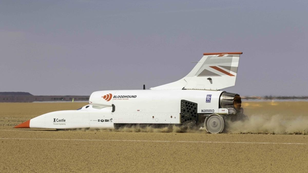 Dünyanın En Hızlı Arabası Olmayı Hedefleyen Bloodhound LSR, 1010 km/s Hıza Ulaştı