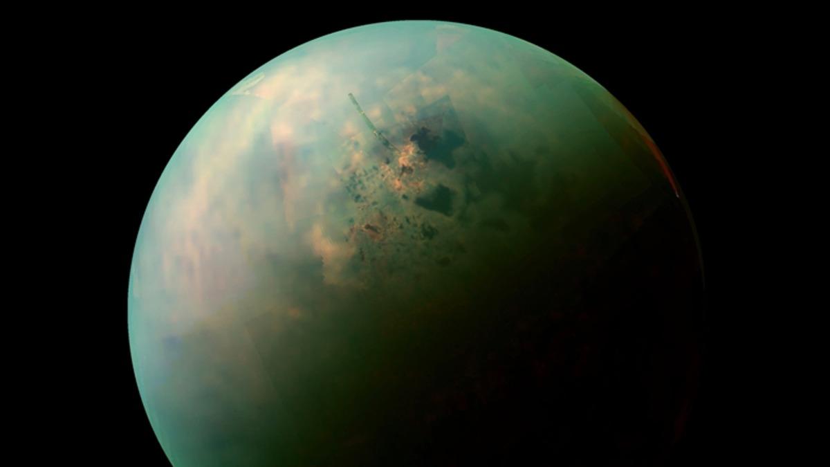 Titan ve Dünya Arasındaki Benzerliği Gösteren Çarpıcı Harita