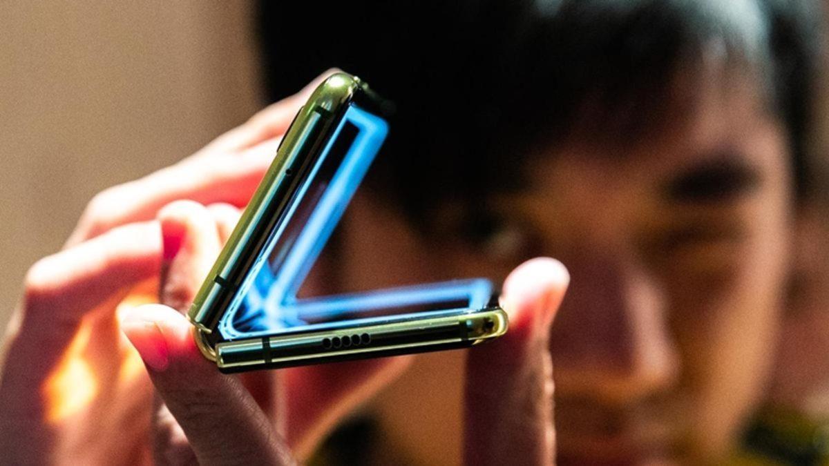 Samsung, Katlanabilir Telefonu Galaxy Fold’un Arkasındaki Hikayeyi Paylaştı