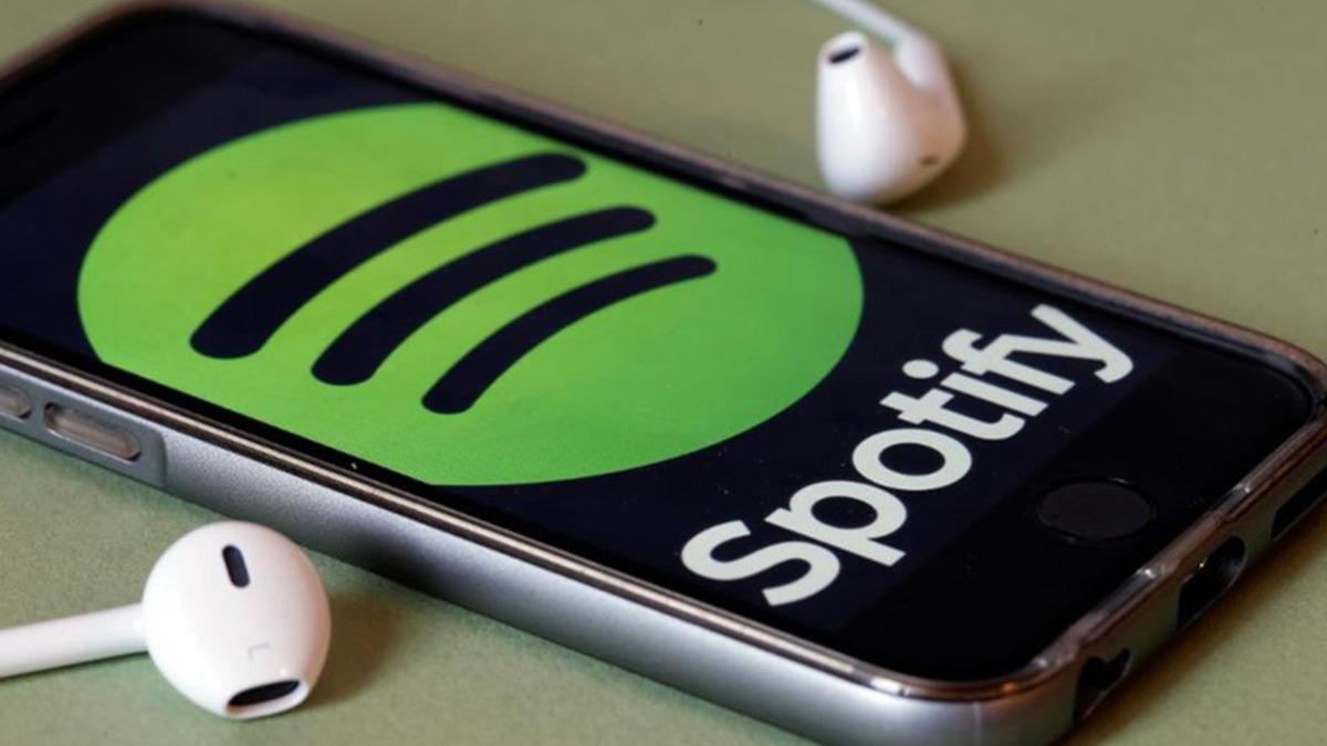 Spotify, Podcast Yayınlarını Tavsiye Etmeye Başlayacak