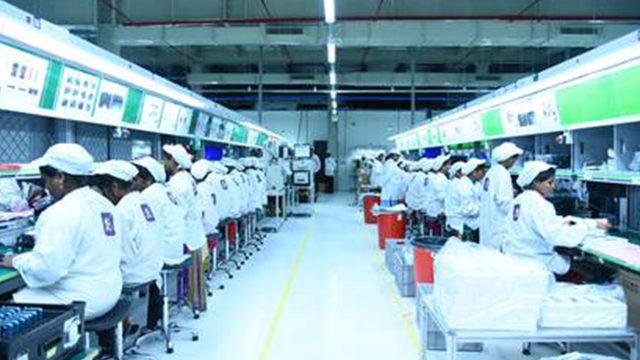 Xiaomi Telefonların Üretiminin Ardındaki Kadın İstihdamı