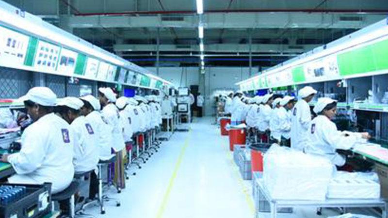 Xiaomi Telefonların Üretiminin Ardındaki Kadın İstihdamı