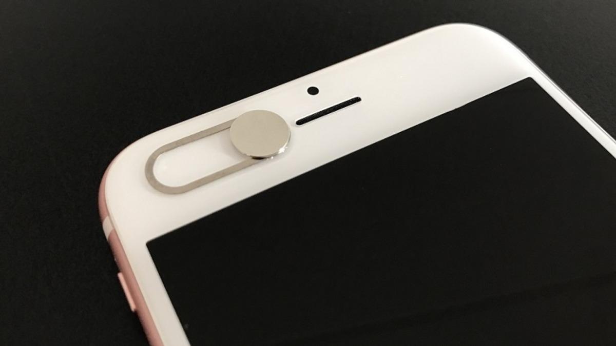 Akıllı Telefonlardaki Güvenlik Açıkları Korkutuyor: Kameralarını Kapatmalı mıyız?