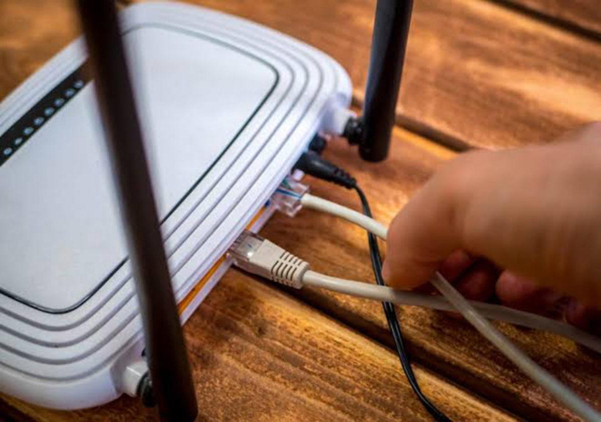 Bir Adam, İnternetini İzinsiz Kullanan Baba ve Oğlunu Öldürdü