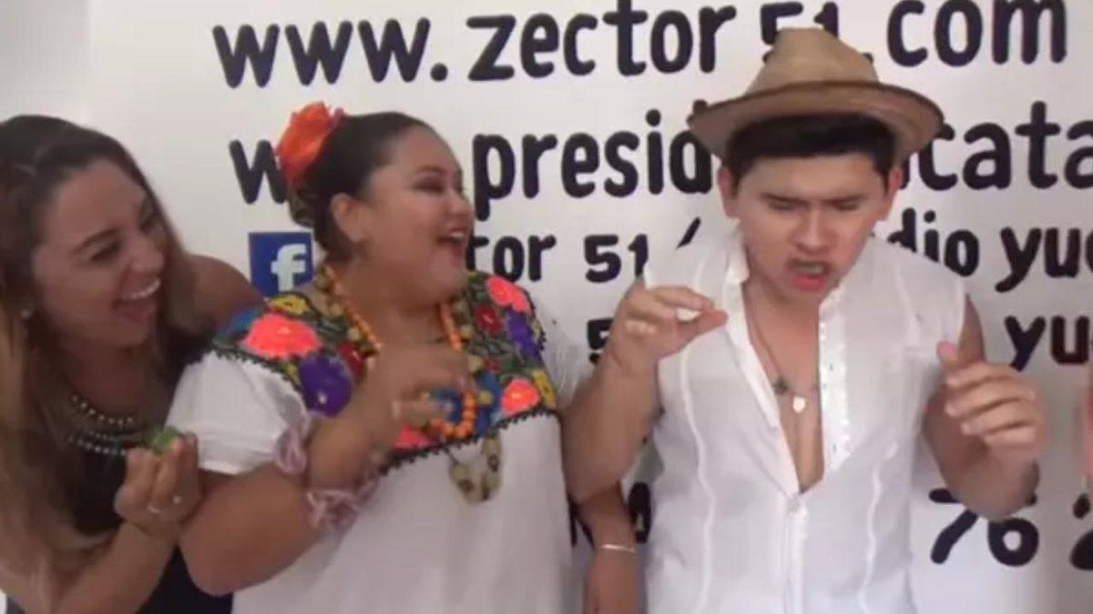 Meksikalı YouTuber, İki Tane Acı Biber Yiyince Hastanelik Oldu