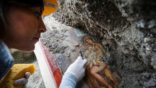 Pompeii’de Antik Erotik Yatak Odası Çizimi Ortaya Çıktı